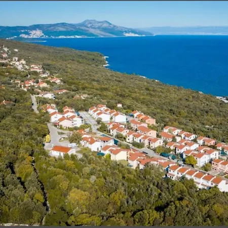 Fantastic Sea View In Kvarner For Max 4 Guests In Apartment Ravni